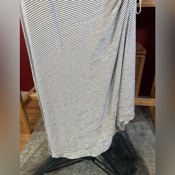 Max Studio Cap Sleeve Striped Maxi Dress - Picture 5 of 5